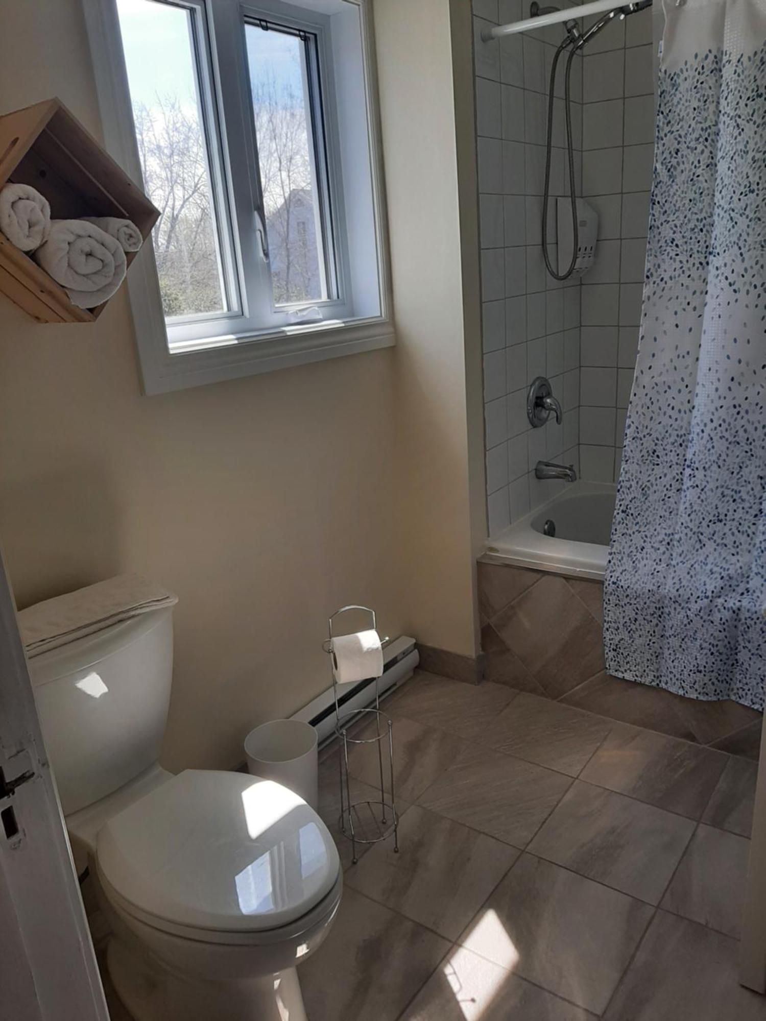 לינה וארוחת בוקר קוטיקוק La Maison Aux Camelias חדר תמונה