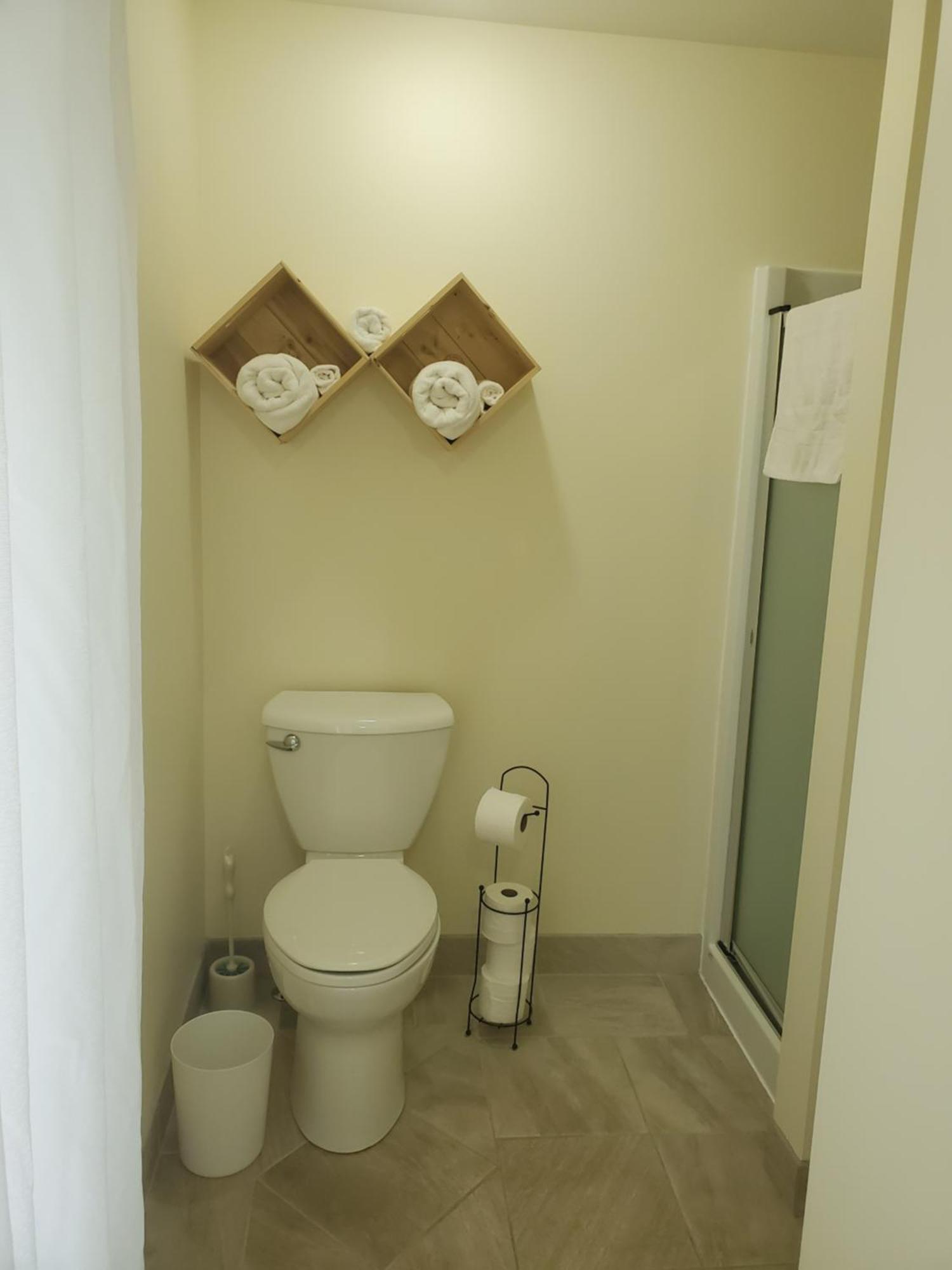 לינה וארוחת בוקר קוטיקוק La Maison Aux Camelias חדר תמונה